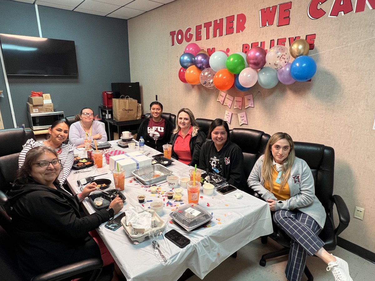 LaurelesMustang's tweet photo. Thank you so much Ms. Shears and the entire Office Staff for all you do! Your hard work and dedication to our Mustang Family does not go unnoticed. ❤️🖤❤️🖤 #adminstrativeassistantday #teamwork https://t.co/CYEVUgt1Iz