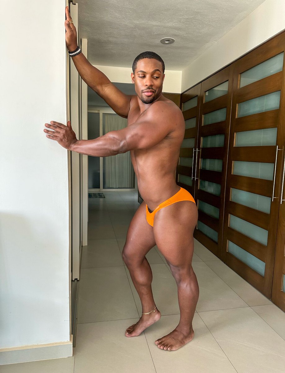 FuqHowQaEAIuEPk?format=jpg&name=medium