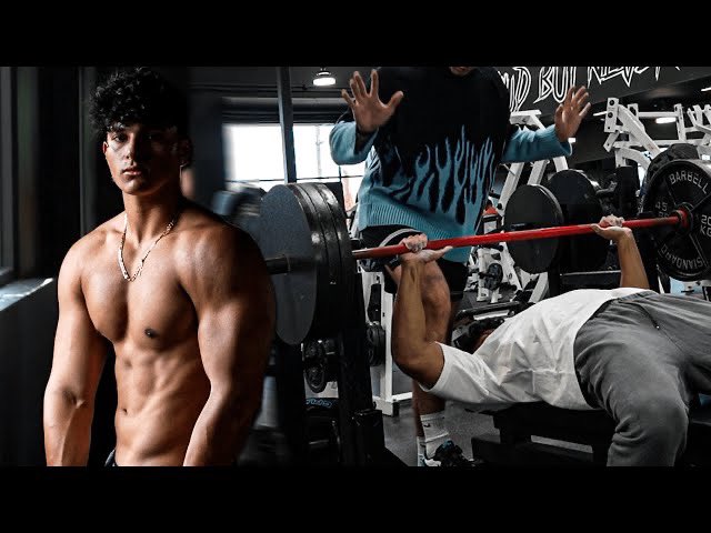 NEW VIDEO (BANGER)

(link in replies)