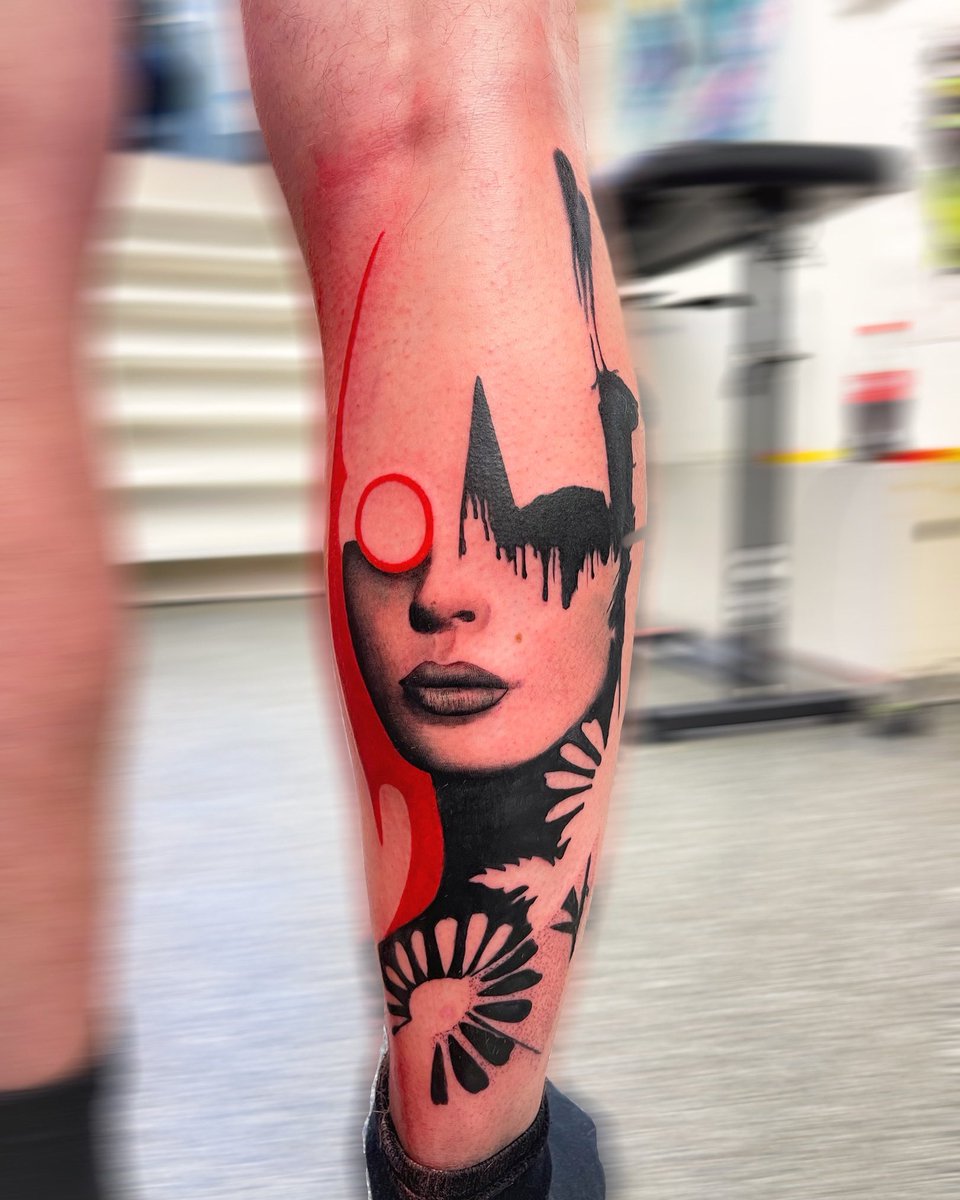 romainblackta2's tweet photo. « Empty »  #ink #tattoo 
#moderntattoo #tattooartist #mixedmedia #contemporarytattoo https://t.co/SgbH6yyTqy