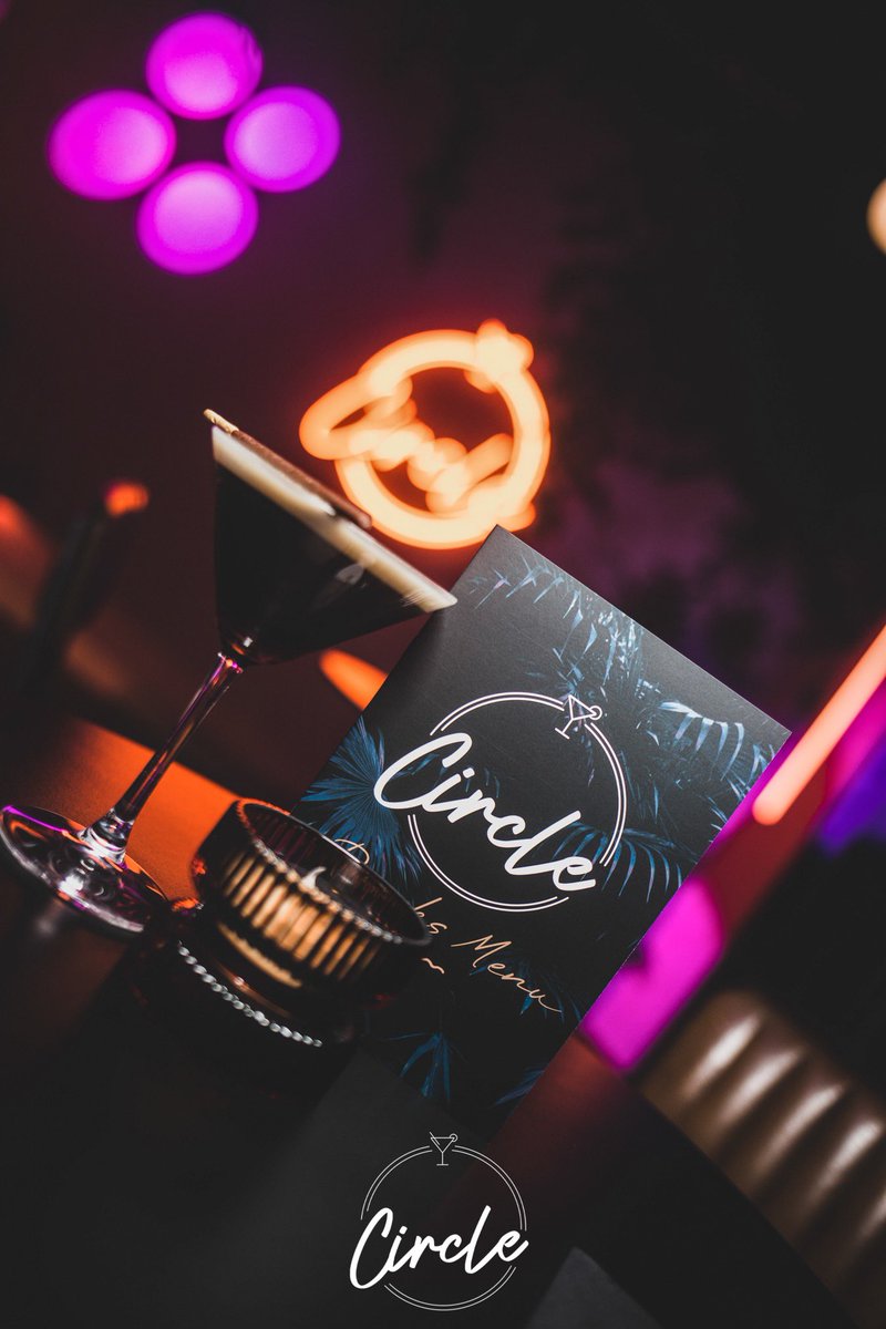 CircleBolton's tweet photo. Weekend highlights with our faves! Full album on our Facebook page🥂✨

#circlebolton #cocktailbar #saturdaynight #weekend #friends https://t.co/olesUX0Zwm