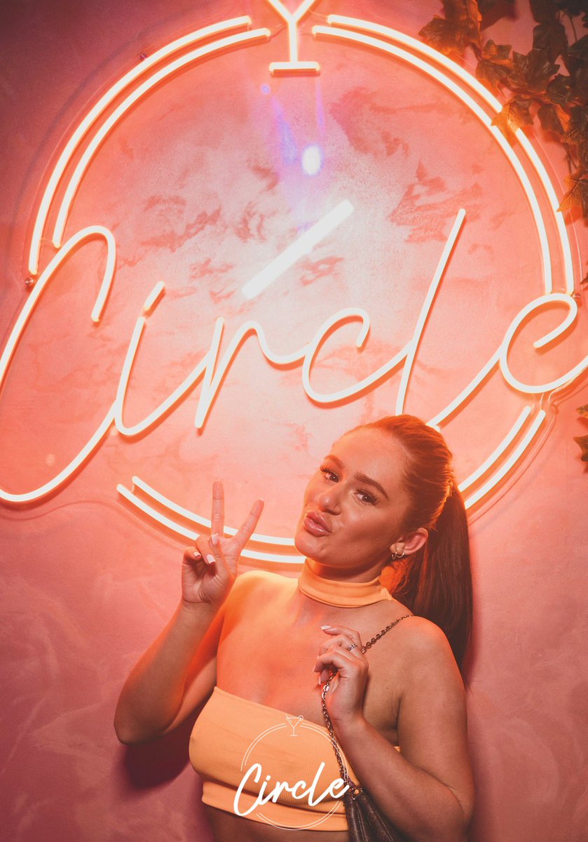 CircleBolton's tweet photo. Weekend highlights with our faves! Full album on our Facebook page🥂✨

#circlebolton #cocktailbar #saturdaynight #weekend #friends https://t.co/OUsOXK9g2J