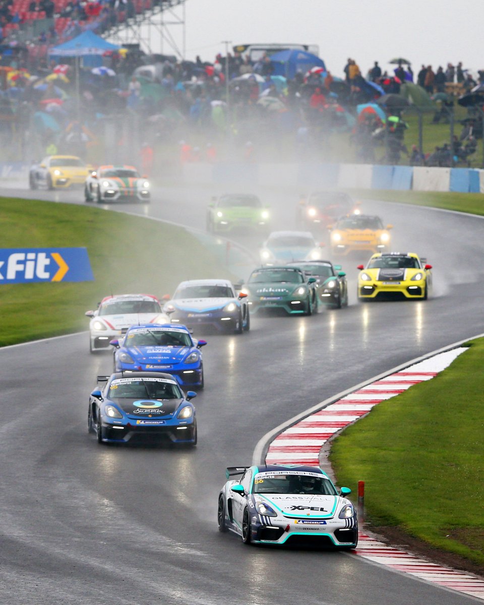 Porsche.CustomerRacing tweet media