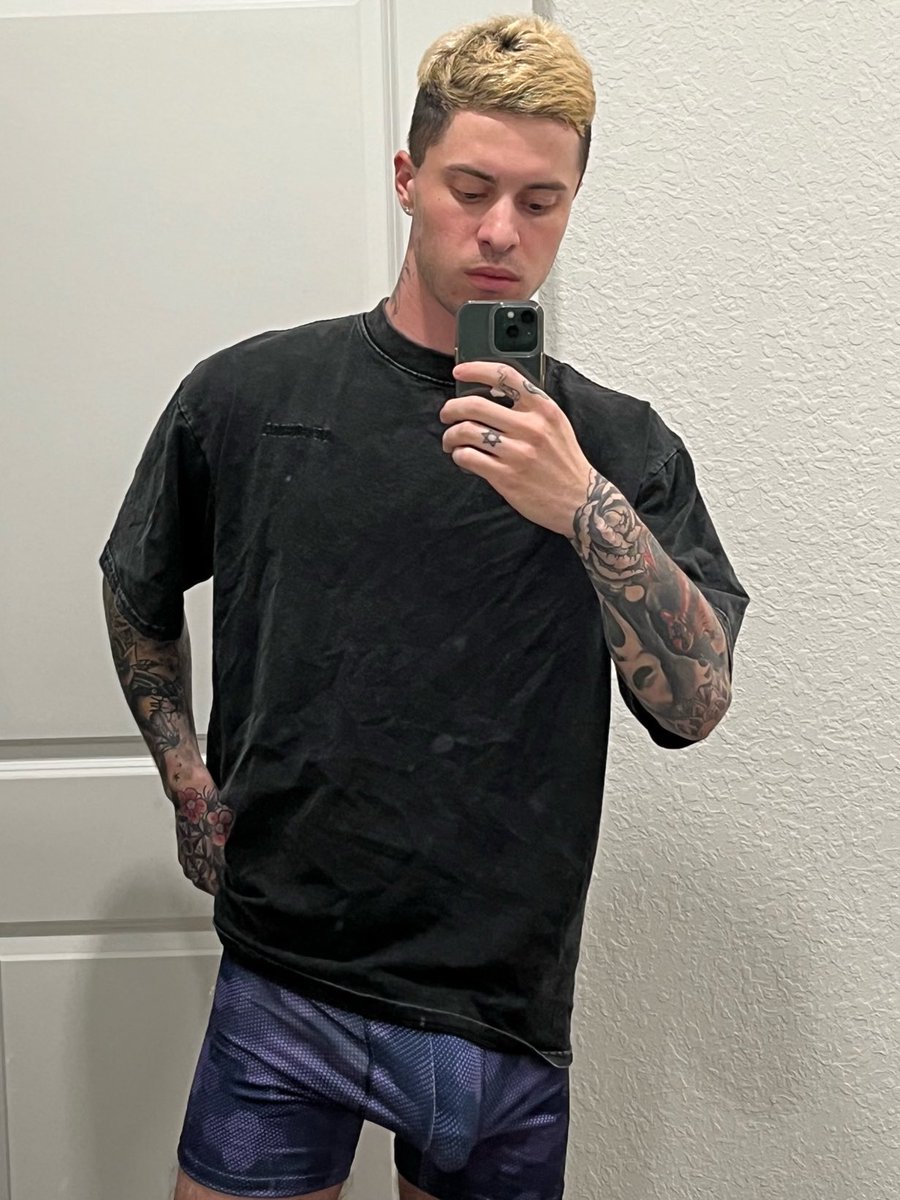 devondaddyof's tweet photo. My OF is currently free.. 😱⬇️ #fitness
https://t.co/0LZFJ3aF77 https://t.co/uBZVeWNiuI