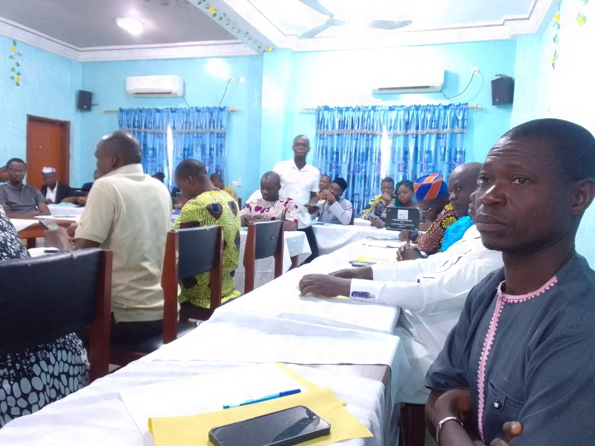 HabiMtwn's tweet photo. Lutter contre les Violences Basées sur le Genre au sein des organismes de presse au Bénin, c'est dans ce cadre que l'#UPMB en collaboration avec le #CNPA ont organisé une formation des Responsables des Organes de Presse.  Ce 25 avril 2023 à Parakou.

 #luttecontrelesVGB https://t.co/DUQmqNESYS