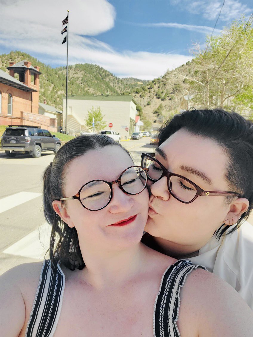 sagaciousapphic's tweet photo. #LesbianVisibilityDay #LesbianVisibilityWeek #Colorado #Lesbians #JustMarried #AlmostAYear #LateInLife #HappinessIsReal https://t.co/I5CpZvY9hk