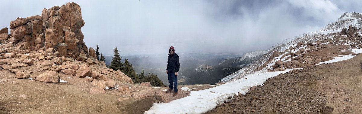 Comedian_J's tweet photo. High' atop #PikesPeak 
Midwest straycation is coming to an end. https://t.co/UkZMQrd6uX