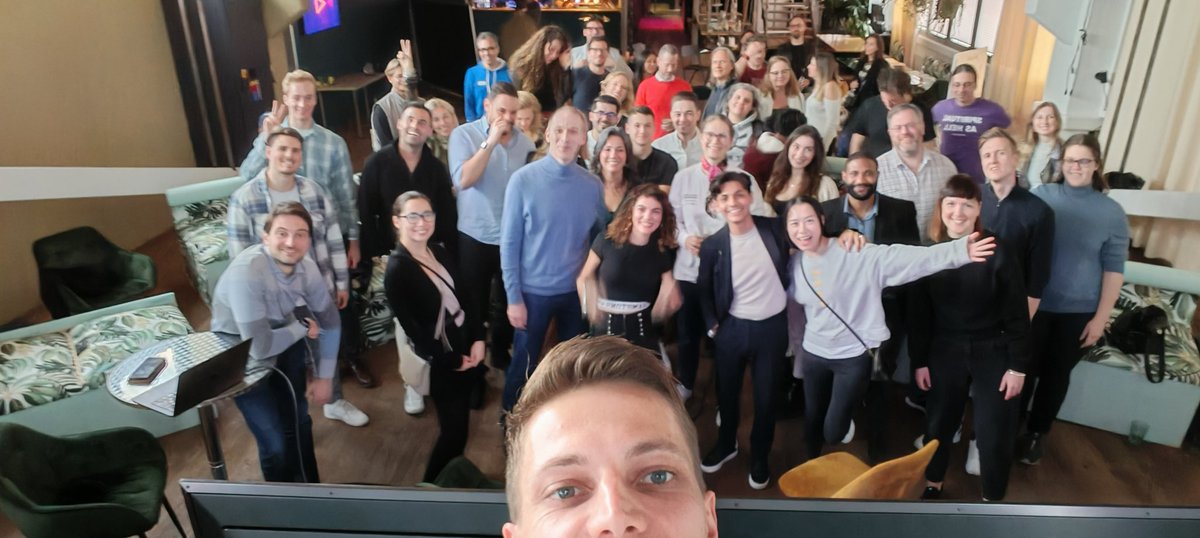 The crowd is getting bigger! 

The 3rd SNA event giveaway challenge 🚀😁 Retweet to participate 🔥

<a href="/abrahamyhael/">Abraham Yael</a> 
<a href="/vaduzlight/">Vaduz Light Festival</a> 
<a href="/stefanwired/">stefanwired</a>