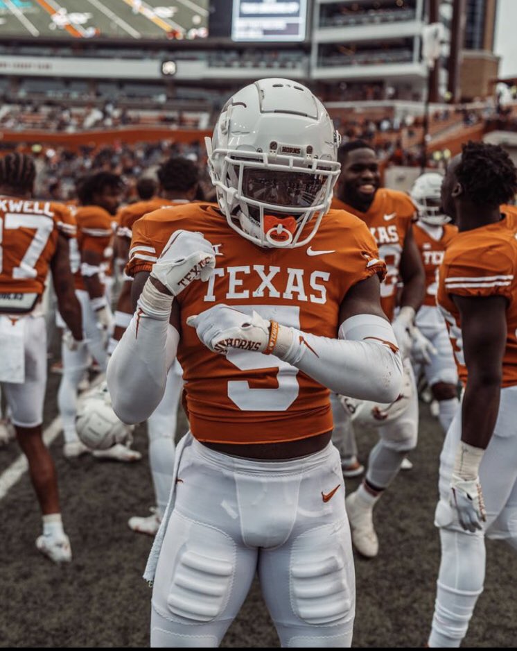 Blessed to receive a offer from university of Texas @Coach_Gideon @MarshallBuffs @MOTIV8UMOVEMENT @jacorynichols @BHoward_11 @247Sports @On3sports @TFloss32 #hookem