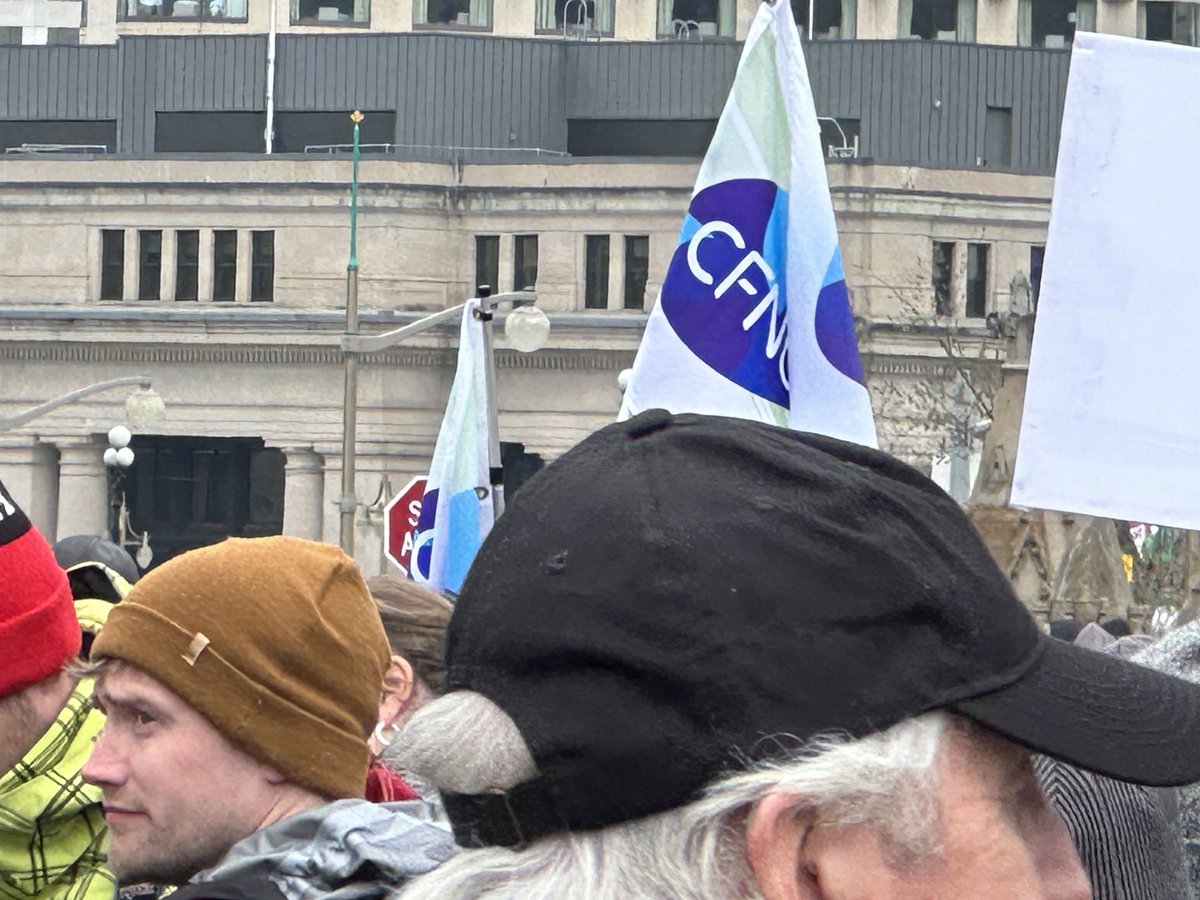 Great to see a number of unions up on Parliament Hill today showing support for ⁦@psac_afpc⁩ members. #WorkersCantWait