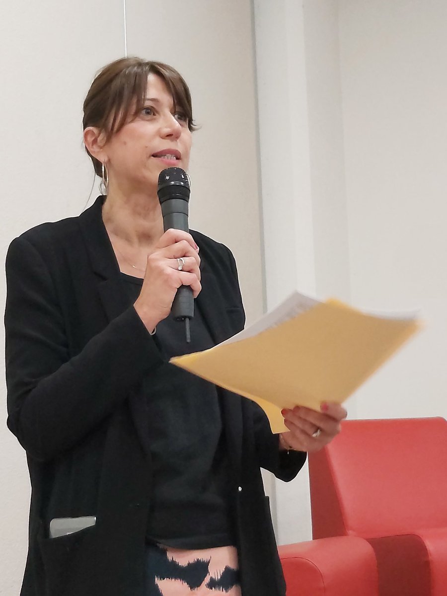 CollompR's tweet photo. Début de la #soirée #IA #IntelligenceArtificielle organisée par #Hopital #LesSources #AlineDavid #CorinneJoffre #Univisante @GrusonDavid @Marcoliviernice #PierreLegros @Nice_Matin https://t.co/2FrIYlwU0V