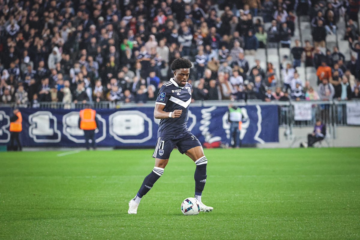 joshmaja's tweet photo. 💪🏾💙🤍⚽️⚽️ https://t.co/OlbHF4fTHk