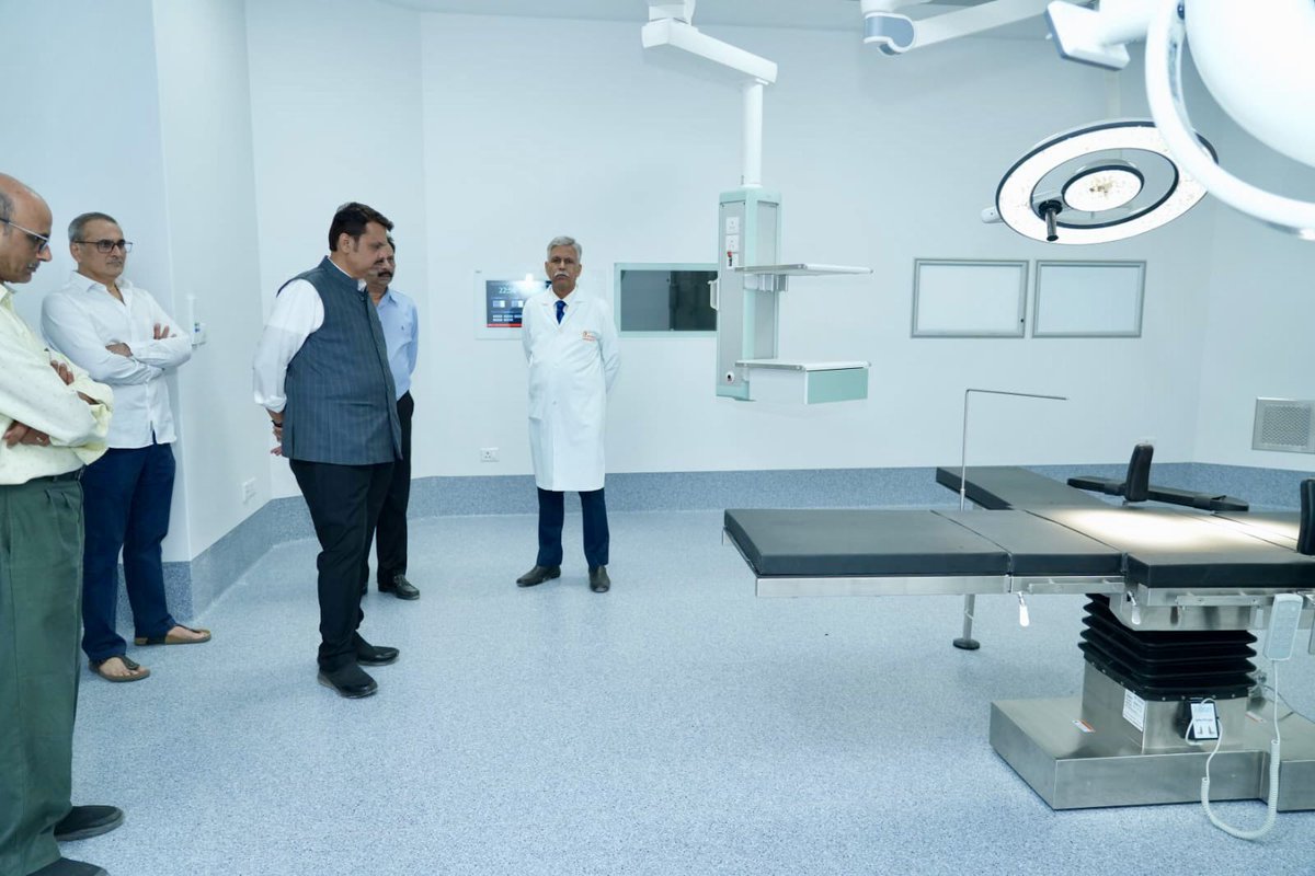 Dev_Fadnavis's tweet photo. NCI and Nagpur is all set !
Visited, reviewed and inspected the preparations with doctors and directors, at the National Cancer Institute, Jamtha, Nagpur.
We all are looking forward to inauguration of this dream project of NCI to serve the society and work towards cure and prevention of #Cancer !
#Nagpur #NCI #NationalCancerProject #Maharashtra #SayNoToCancer