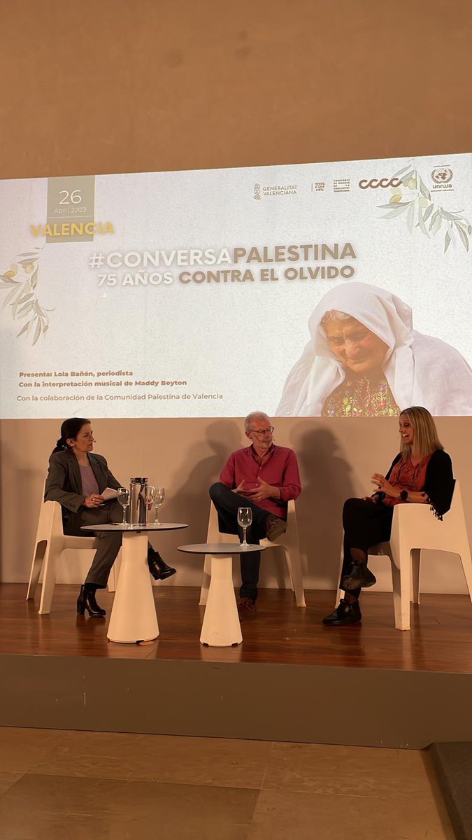 “Uno de los peligros a los que nos enfrentamos hoy es que el asunto palestino caiga en el olvido. La esperanza está en la sociedad civil organizada y en las propias personas palestinas”, @SusoNunez #ConversaPalestina #75años #ContraelOlvido @centredelcarme @generalitat