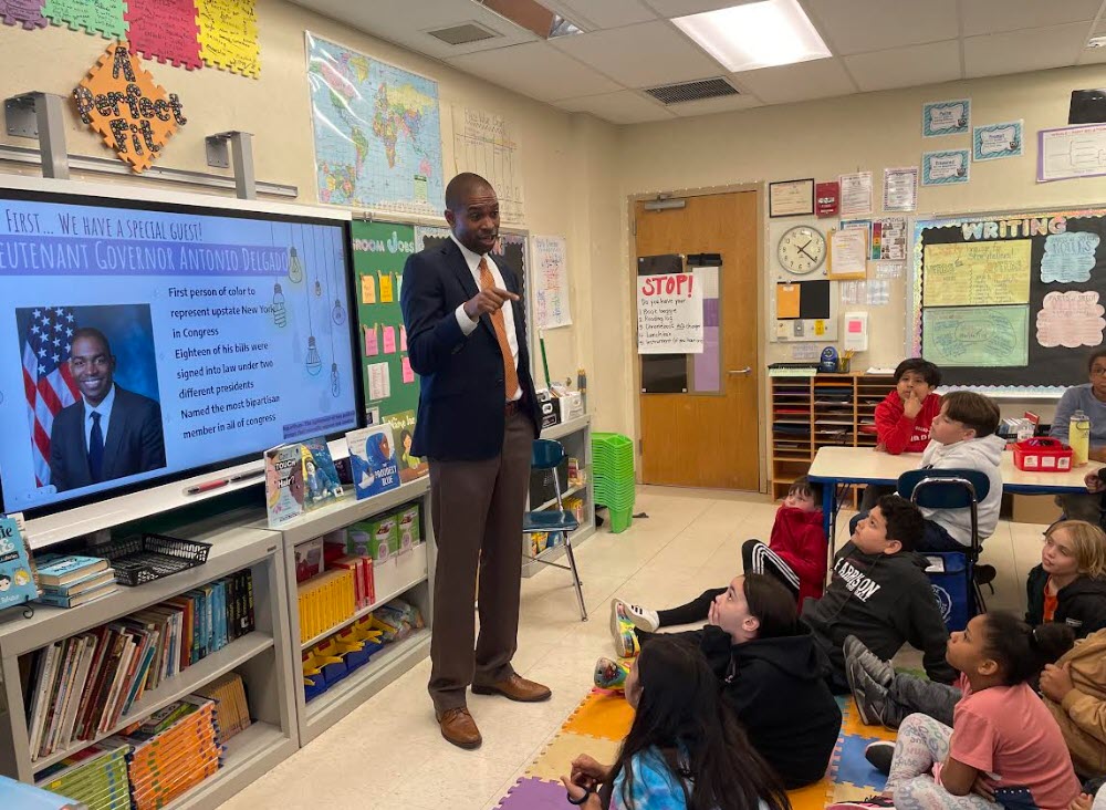Ossining UFSD (@ossiningschools) on Twitter photo Thank you to NYS Lieutenant Governor Antonio Delgado for visiting our Claremont School students today to share information on his role as Lieutenant Governor and taking the time to answer questions from our students! <a href="/LtGovDelgado/">Lieutenant Governor Antonio Delgado</a> #opride #cultureofcare Thank you to NYS Lieutenant Governor Antonio Delgado for visiting our Claremont School students today to share information on his role as Lieutenant Governor and taking the time to answer questions from our students! <a href="/LtGovDelgado/">Lieutenant Governor Antonio Delgado</a> #opride #cultureofcare