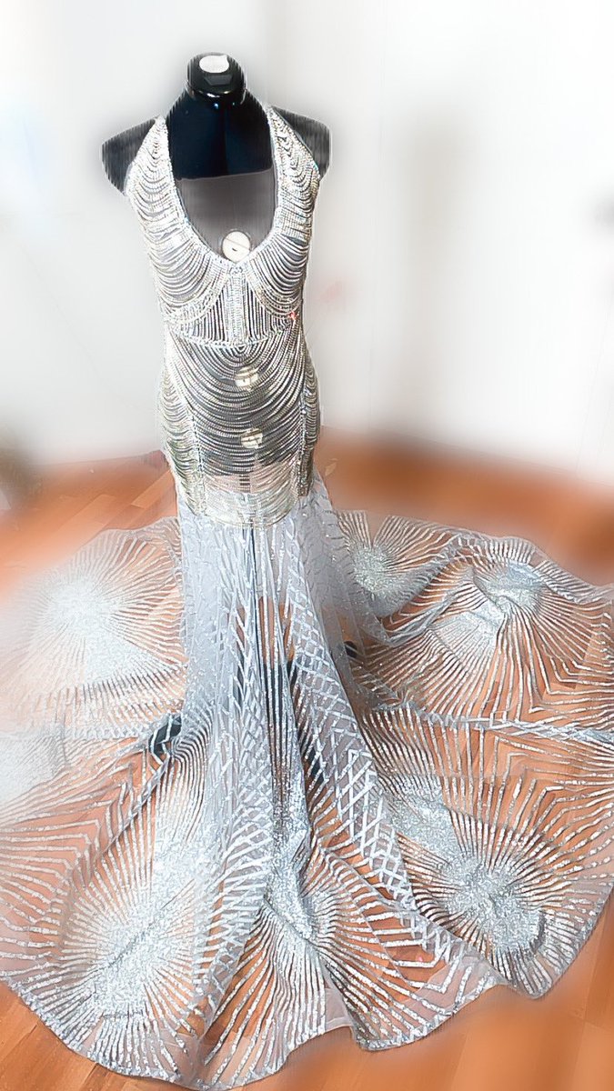 LEE_GEND27's tweet image. -PROM GOWN BY ME- #prom #promtime #prom2k23