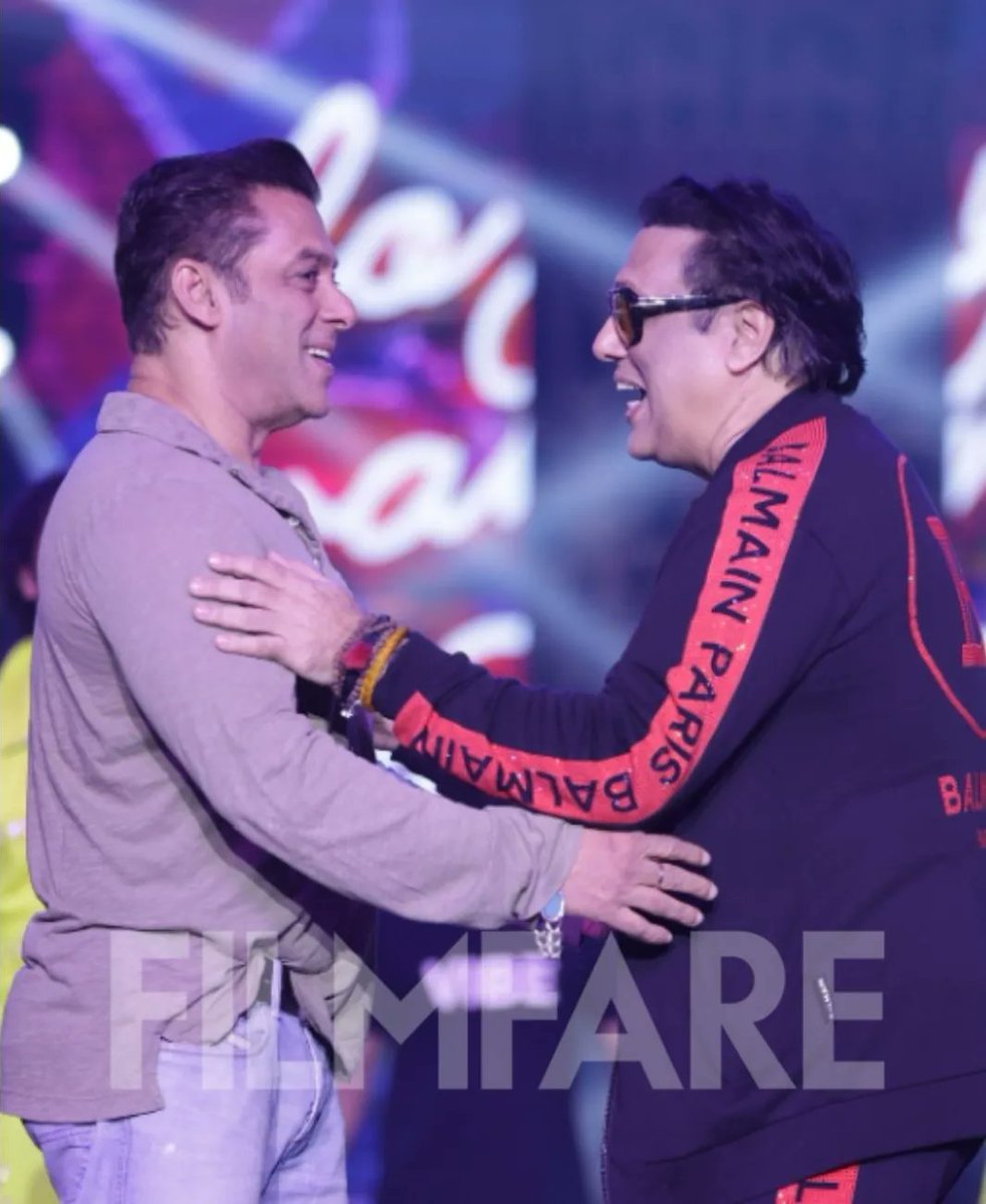 What a moment! 🌟♥️

#SalmanKhan and #Govinda caught in a candid moment while rehearsing for the 68th #HyundaiFilmfareAwards2023 with #MahahrashtraTourism.