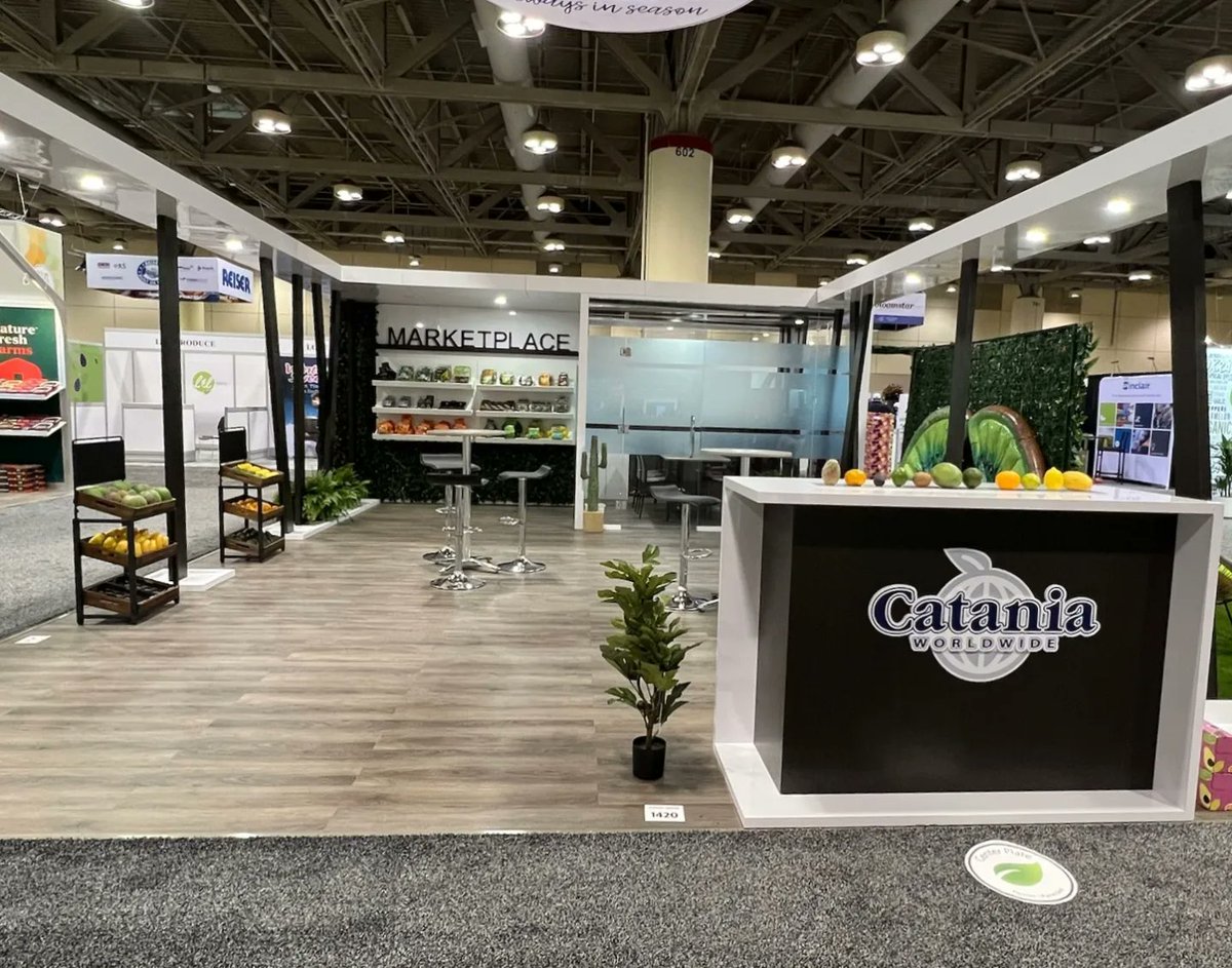 Cataniaww's tweet photo. Trade show floor is now open! Don't forget to stop by our booth #1420 and meet our amazing team! ❤️ #CPMA2023 

#CPMA #CataniaWorldwide #AlwaysinSeason #fruitproduce #tradeshow #producetradeshow #produceexpo #produceshow #produceindustry #import #export #grower #shipper #packer https://t.co/N4hbSm5jc7