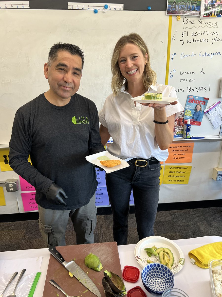 EWL_Brookline's tweet photo. Profe Ridge from Heath and Chef Otto from Lima Limón helping Brookline students sample empanadas and make causa from Perú for our Comida Callejera (street food) unit! https://t.co/JfswGwd8HY