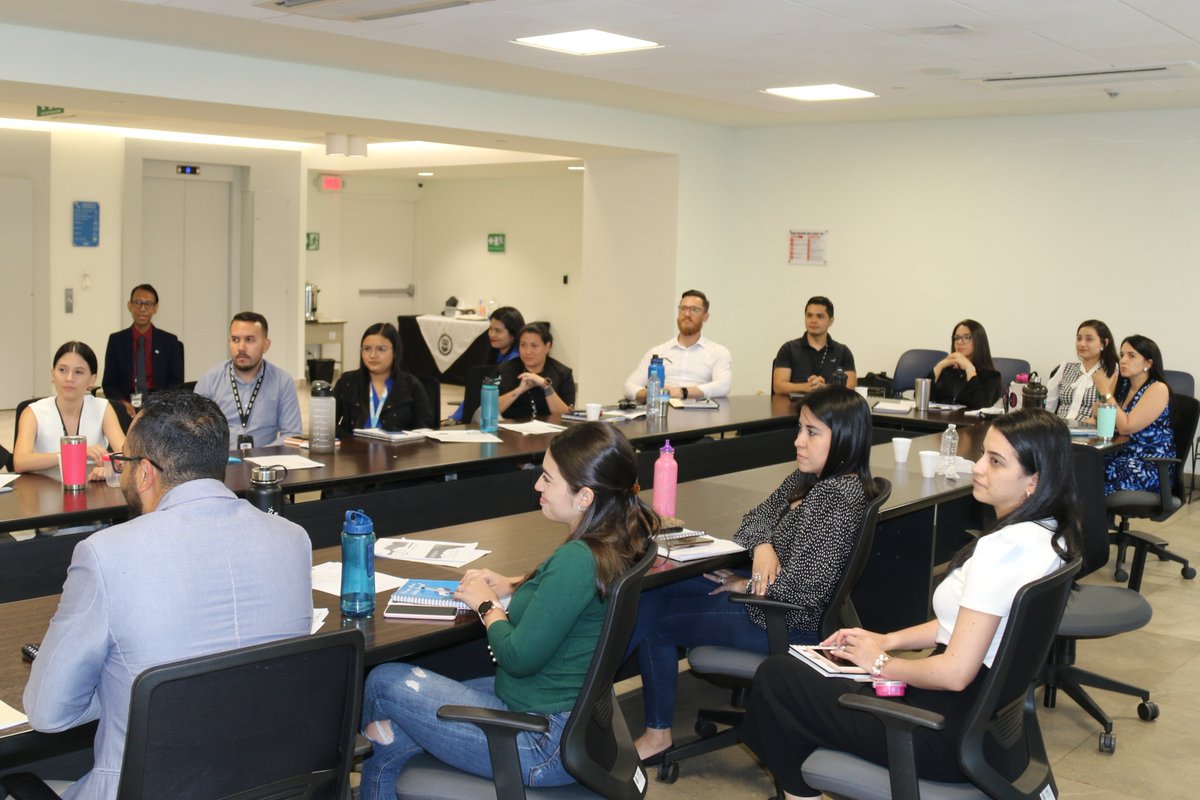 BuenaGobernanza's tweet photo. ¡Hemos concluido el taller de #CulturaTributaria en #Honduras!✅

Gracias a la apertura de @SAR_HND y a su compromiso por lograr el cumplimiento de obligaciones tributarias de forma voluntaria, por parte de su ciudadanía, y con ello atender necesidades como #salud y #educación. https://t.co/NUDZm0sFnC