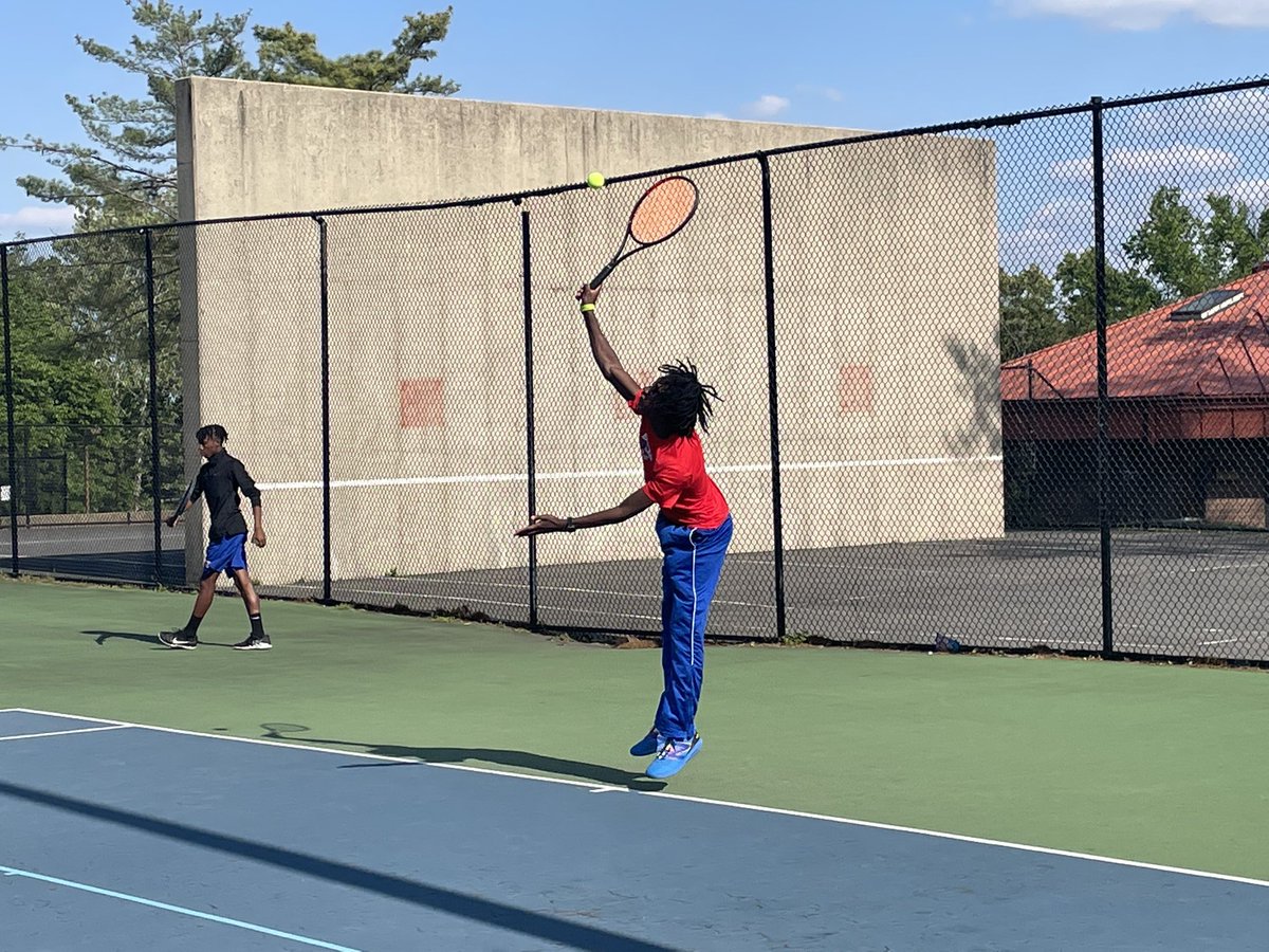 DciaaSports's tweet photo. #AroundTheDCIAA
Action photos from the SWW vs Banneker tennis match up this week
#wearedciaa #dcps #dc #track #dctrack https://t.co/zHc3rNDLrc