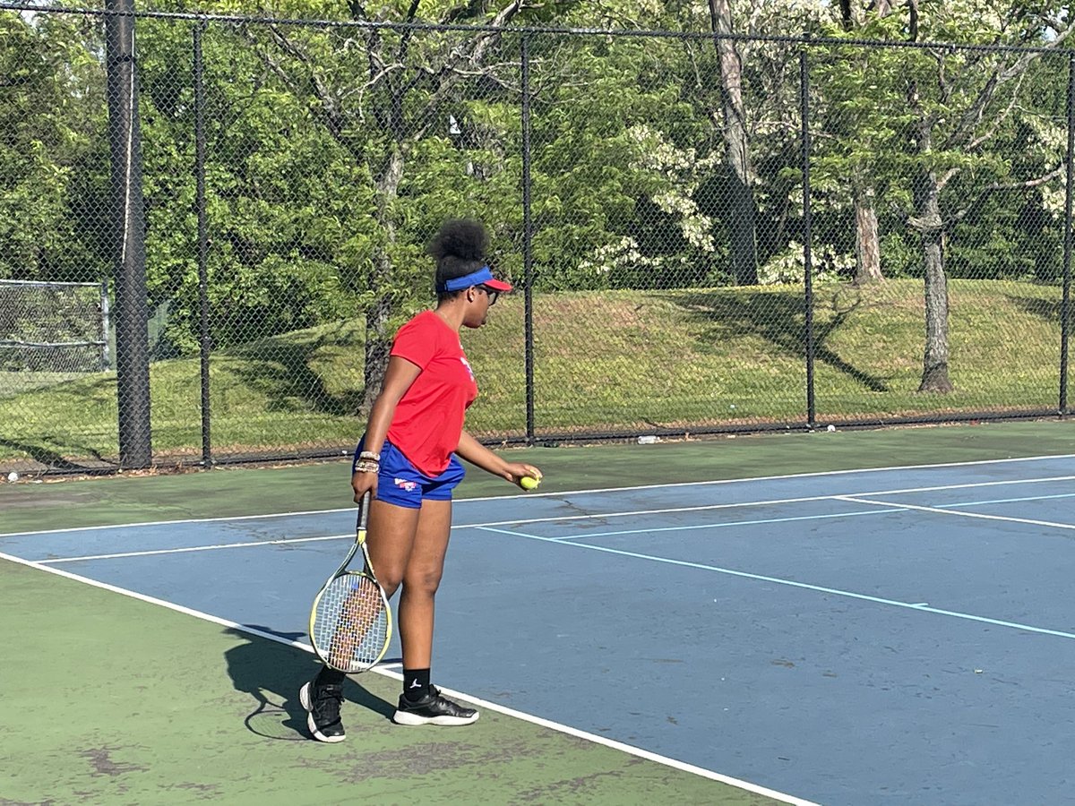DciaaSports's tweet photo. #AroundTheDCIAA
Action photos from the SWW vs Banneker tennis match up this week
#wearedciaa #dcps #dc #track #dctrack https://t.co/zHc3rNDLrc