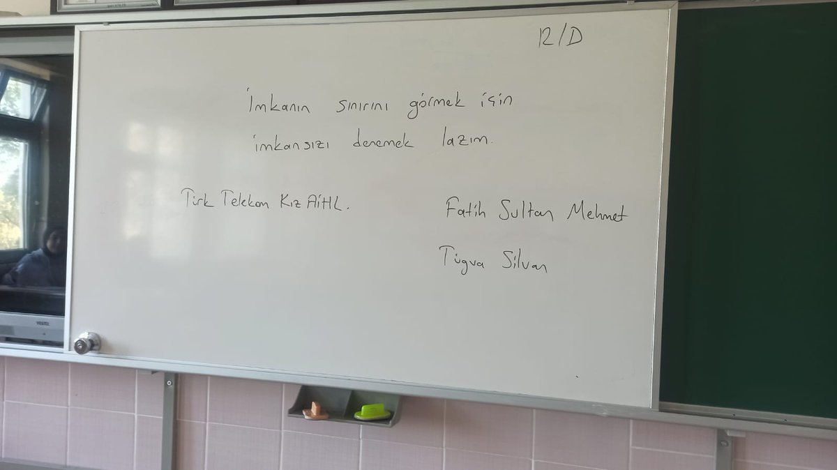 Fethin izinde gençlere selam olsun!✋

Sınıf sınıf, okul okul #YazTahtaya ✍️yazıldı☝️☝️☝️