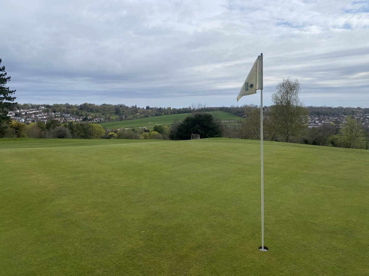 Waiting for the undersoil heating to come on 🤞 🌱