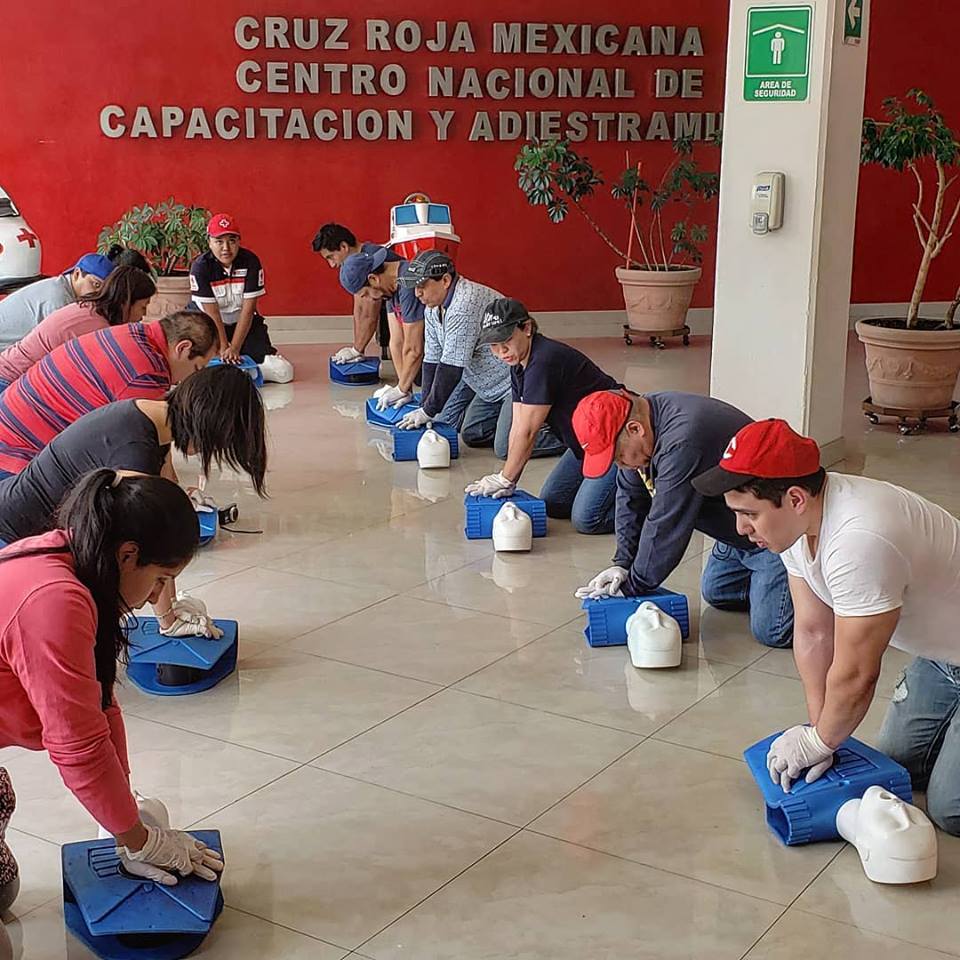 #CruzRojaTeRecuerda la seguridad de todos es importante, no podemos saber que pasará mañana. 

 ¡Capacítate! En nuestro Centro de Capacitación y Adiestramiento #Cencad 👉cruzrojamexicana.org.mx