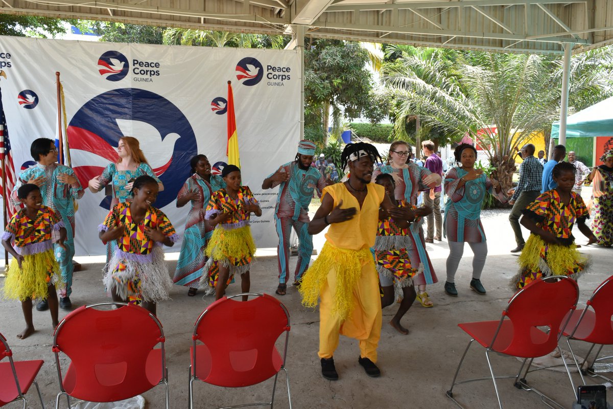 PeaceCorps's tweet photo. Eight more Trainees have officially become Volunteers! 🙌 🙌 🙌 

Our team in Guinea recently swore in this group of Volunteers who will support communities to advance Health and Agriculture projects. Join them. Apply today! ▶️ https://t.co/gkxu81KLab https://t.co/vOBfagTAFU