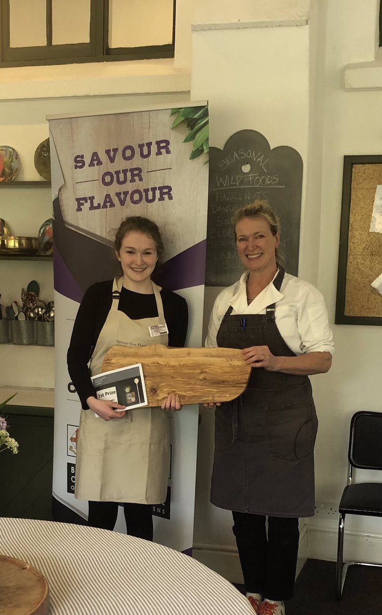 Emma accepting her prize @BallymaloeCS @LCETBSchools #findthechefinyou