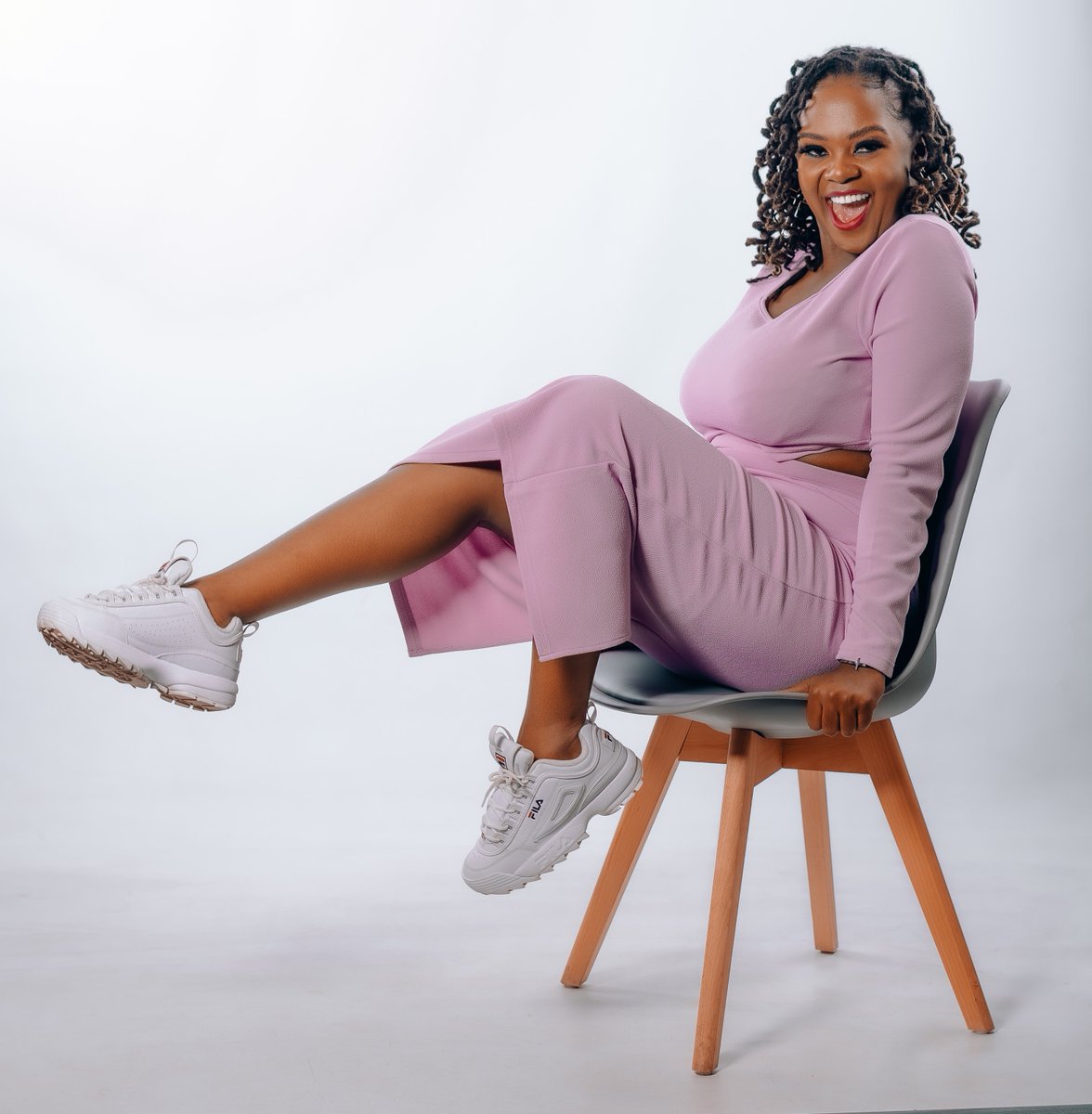 christrookiepod's tweet photo. Dating in a way that still pleases God! 
How have you been doing it and care to share how it has been working for you? 🚨
Manaka has a few pointers to help you too on episode 2, season 1! 
👉https://t.co/dYc2d6kJV0
Let's chat about it!
#ChristianRookiePodcast https://t.co/46kHbBd2u7