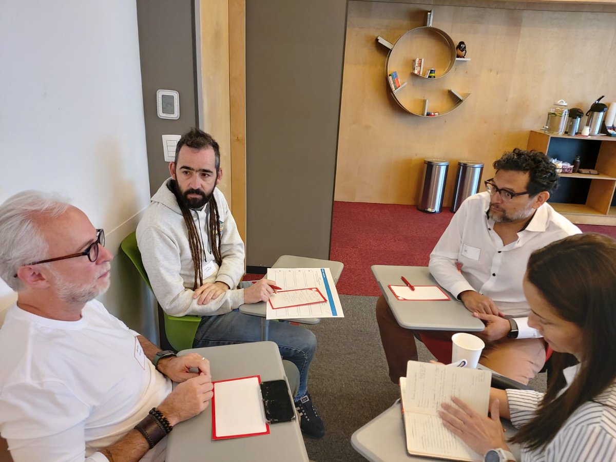 AmaiMexico's tweet photo. El reto:  
Explorar y definir de manera colaborativa nuevas avenidas de crecimiento y evolución para la visión y el propósito de la AMAI hacia 2030 🔭 

#AMAIvisión2030 https://t.co/VegpwBhFRV