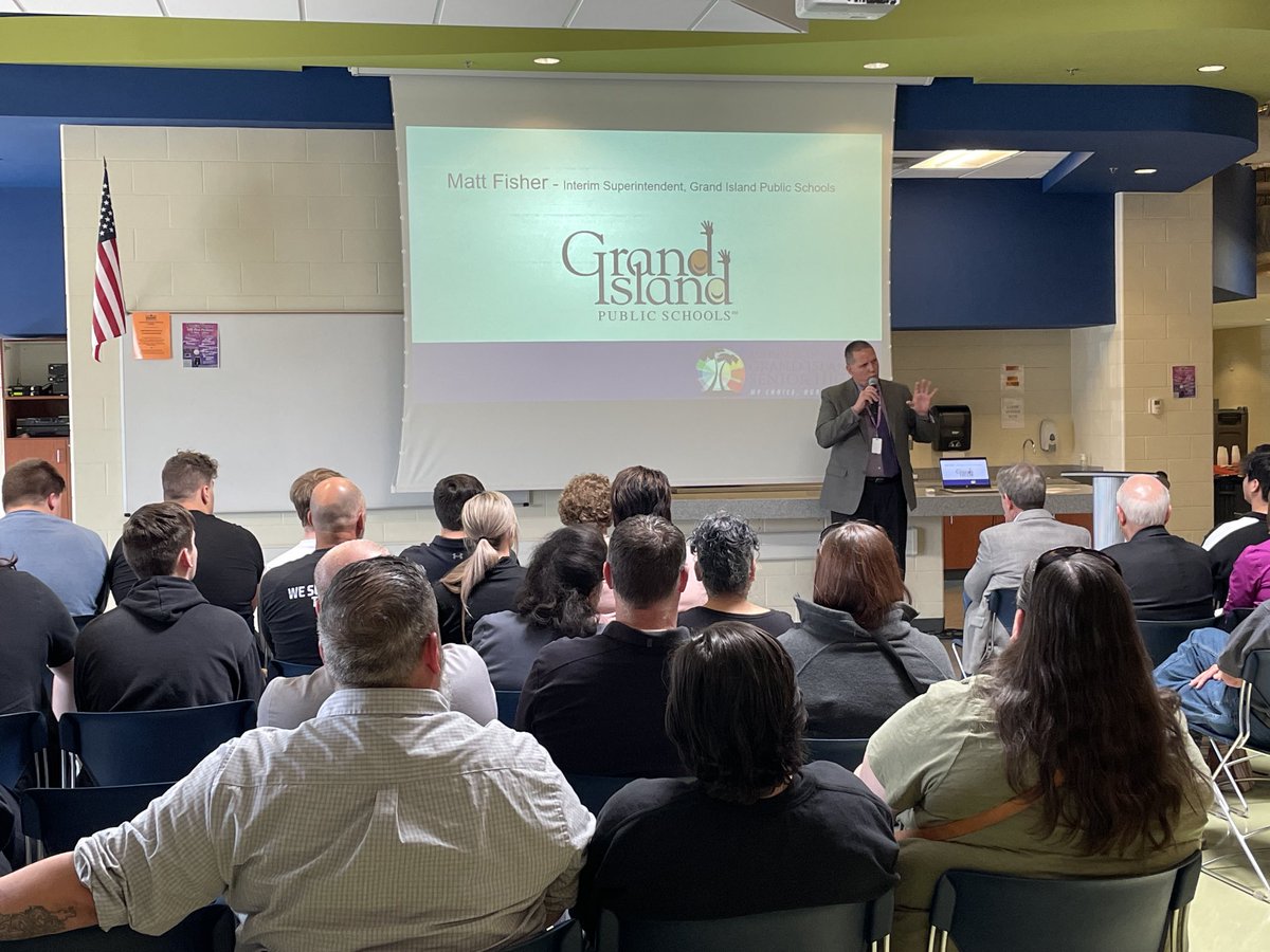 DrSchoolSafety's tweet photo. Governor Jim Pillen (NE) and the Grand Island Public Schools Superintendent, Matt Fisher, congratulate the new Career Pathways Institute Apprentices who are signing up with our amazing local business partners. Thank you GI! #1GIPSforALL @GIPublicSchools https://t.co/07A1tPS5yf