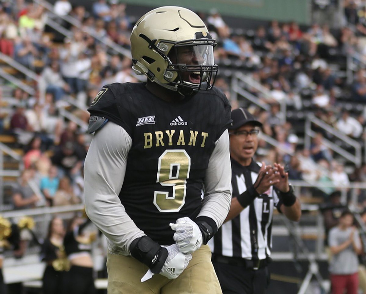 Wreckitjeremiah's tweet photo. Blessed to Receive an offer by Bryant University! @BryantUFootball https://t.co/sZ5CariWqc