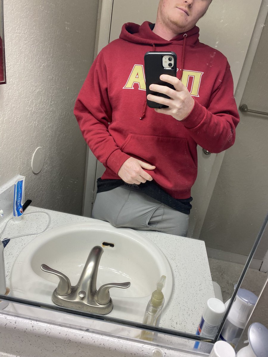 Justinginger13's tweet photo. Horny today. Think you can help? 
#Florida #Content #bulge #horny #big https://t.co/YFxUD2HuWt