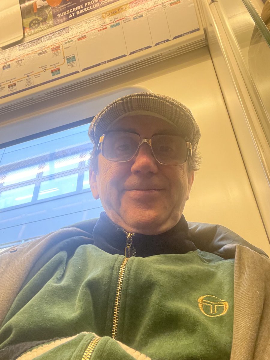 Phil Daniels tweet media