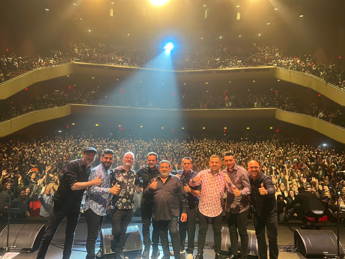 gipsykings's tweet photo. Thank you all! The Gipsy Kings feat. Tonino Baliardo are halfway through the US + Canada Renaissance Tour. Here's to many more unforgettable nights full of joys and happiness📷

https://t.co/wQGzCtSVvO https://t.co/Yo8Xup0Yuw