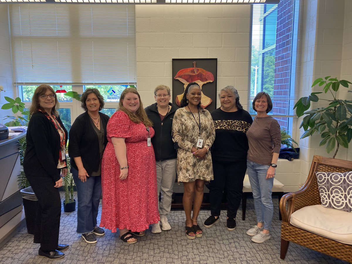 PridePrincipalWHS tweet media