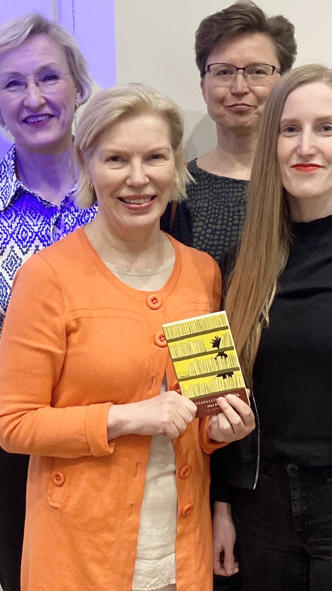 Kirjallisuuden tulevaisuuden tekijät -retkikunta sukelsi tänään lukemisen tutkimuksen syvyyksiin. Kiitos Roosa Suomalainen, Ilona ⁦<a href="/ILindh/">Isadora Lindh</a>⁩ ja Pirjo ⁦@PHiidenmaa⁩ #kirjallisuudentulevaisuudentekijät #muuttuvalukijuus ⁦<a href="/Taideyliopisto/">Uniarts Helsinki</a>⁩