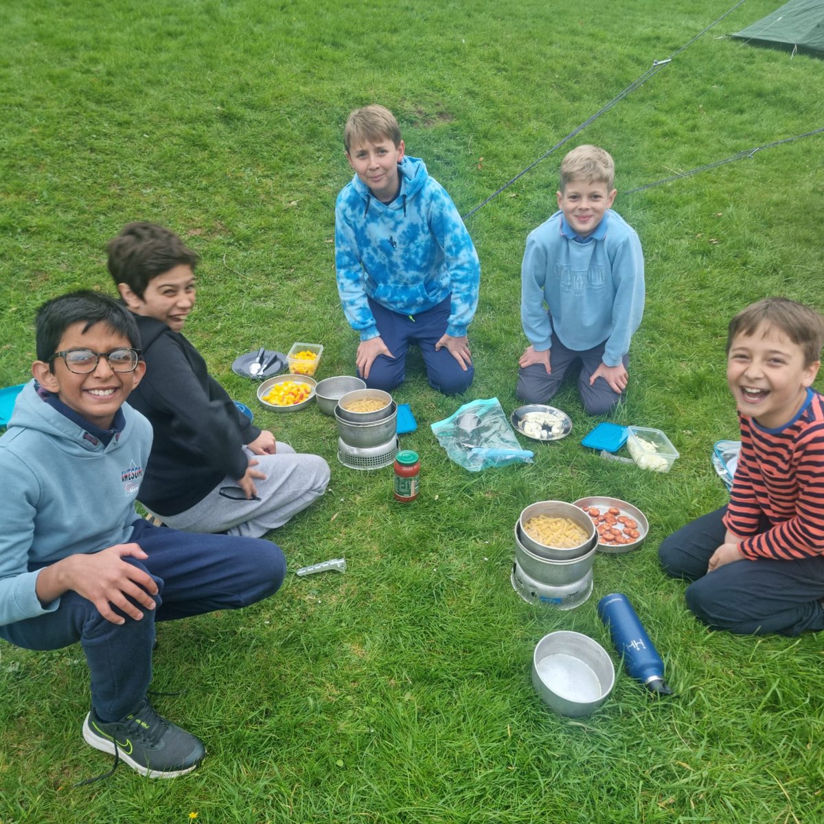 Day 1 - Dinner cooked by the Year 6 this evening #milbournelodgewyevalley2023 #cognitaway #onlyatmilbourne @milbournelodge