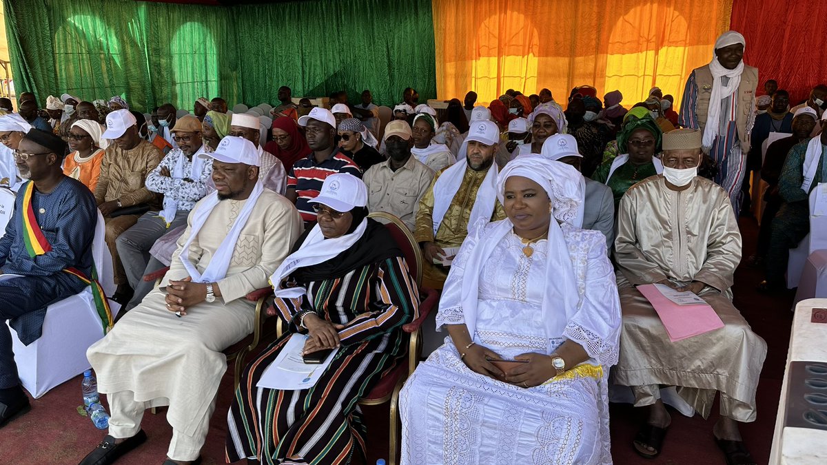 MrtcParasito's tweet photo. Launch of the 16th edition of the World Malaria Day in the presence of the Minister of Health and Social Development, Dieminatou Sangaré. 
Theme: It's time to reach zero malaria cases: invest, innovate, implement.
@omsmali @PDNA11 @djimdeab https://t.co/rJO0s8tUR0