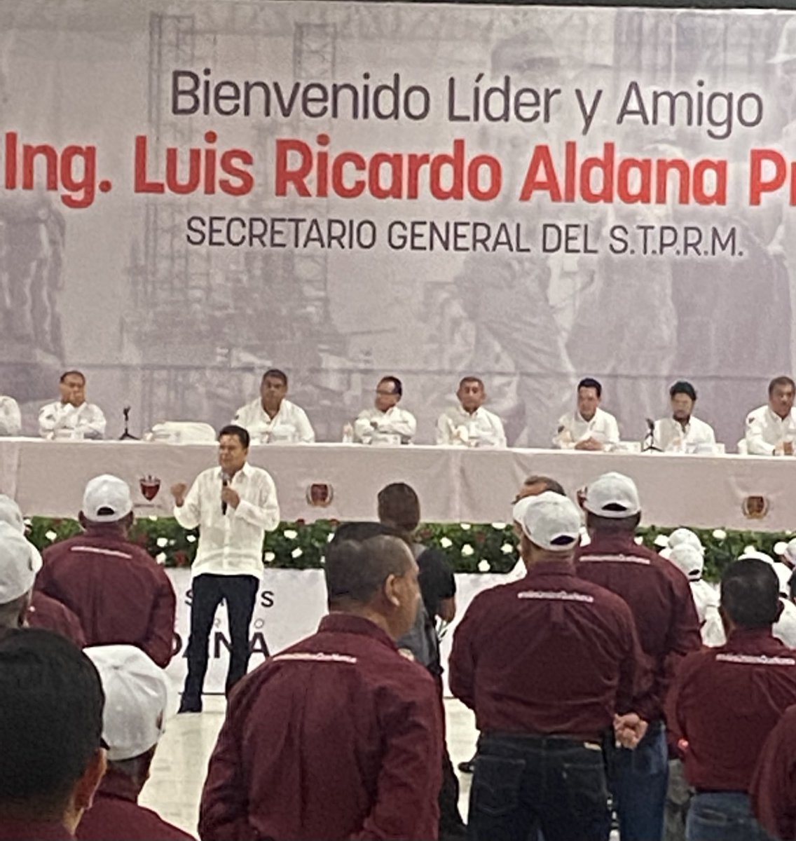 La familia ⁦@Seccion42_STPRM siempre fiel al llamado de sus líderes⁩ ,#IngRicardoAldana .⁦@lgps03101⁩ ⁦@MarcoAzuara1⁩.una mañana muy productiva y de esperanza para la familia Secc 42, ya lo dijo nuestro líder Ing Ricardo Aldana,MÁS UNIDOS MÁS FUERTES…