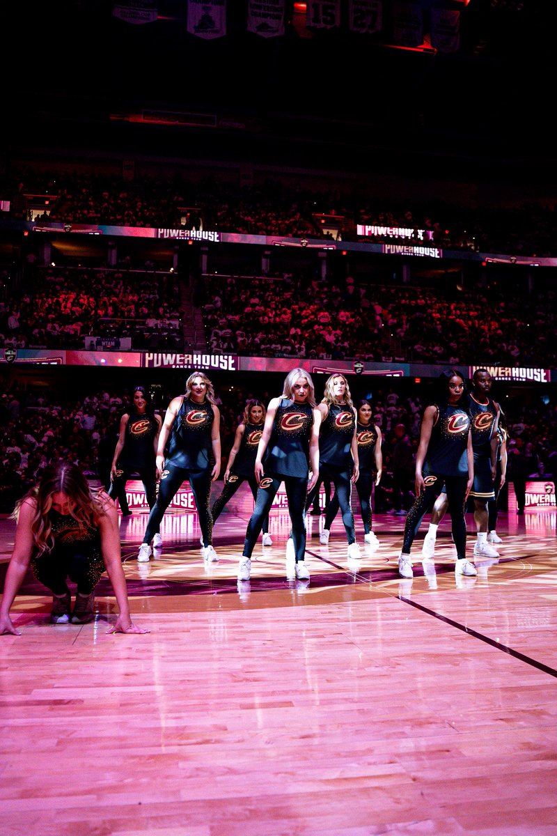 CavsDanceTeam tweet picture