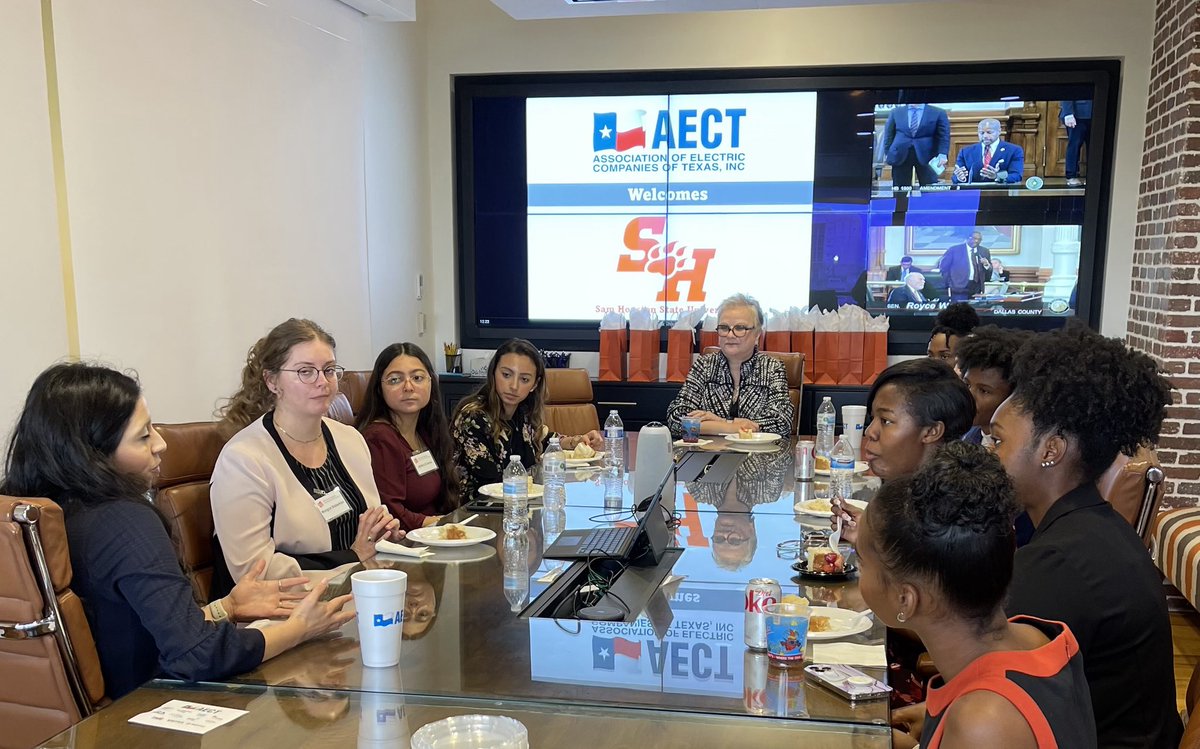 Alisa R White tweet media