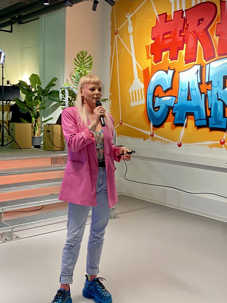 Heute eröffnete das Mittelstand-Digital Zentrum Handel ihre  neue  Showroom  #RetailGarage in #ThePlayce am Potsdamer Platz in Berlin 🥳