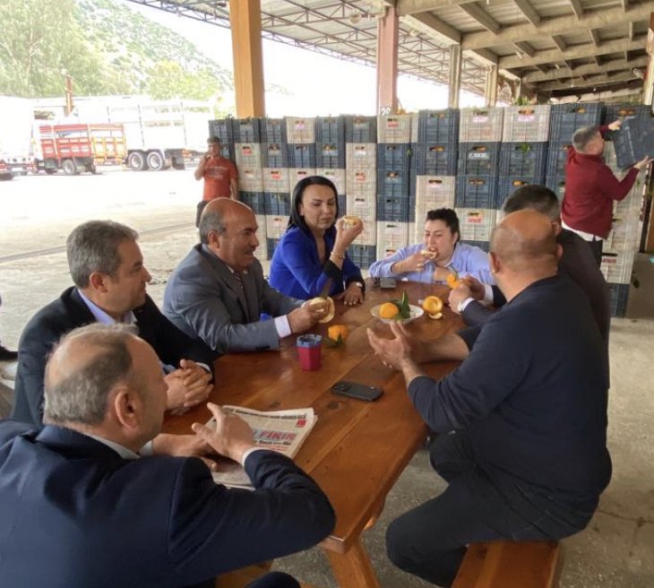 baskantumer's tweet photo. 𝐊𝐎𝐙𝐀𝐍 İ𝐋Ç𝐄 𝐒𝐄Çİ𝐌 Ç𝐀𝐋𝐈Ş𝐌𝐀𝐋𝐀𝐑𝐈𝐌𝐈𝐙
Mv.Adayımız Alev Ataş, Kozan ilçe Bşk.Nihat ATLI, Bşk.Yrd. Şerif KÖŞELİ’ye çalışmalara katılım sağlayan arkadaşlarımıza ve bizleri gönül kapılarını açan Kozanlı hemşerilerimize teşekkür ediyorum. Sağolsunlar varolsunlar https://t.co/ptSU4RJCQa