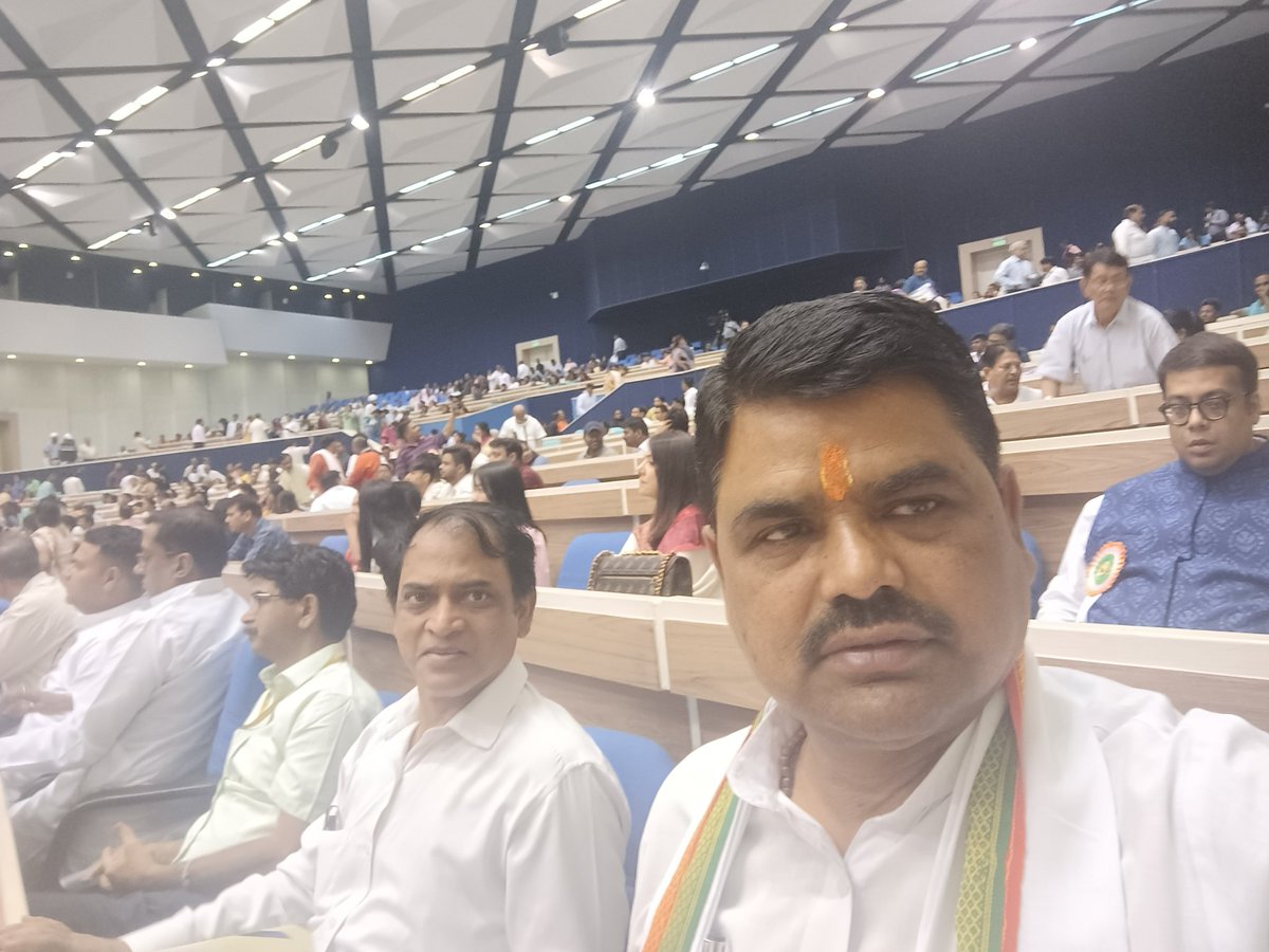 Bajrang Shukla tweet media