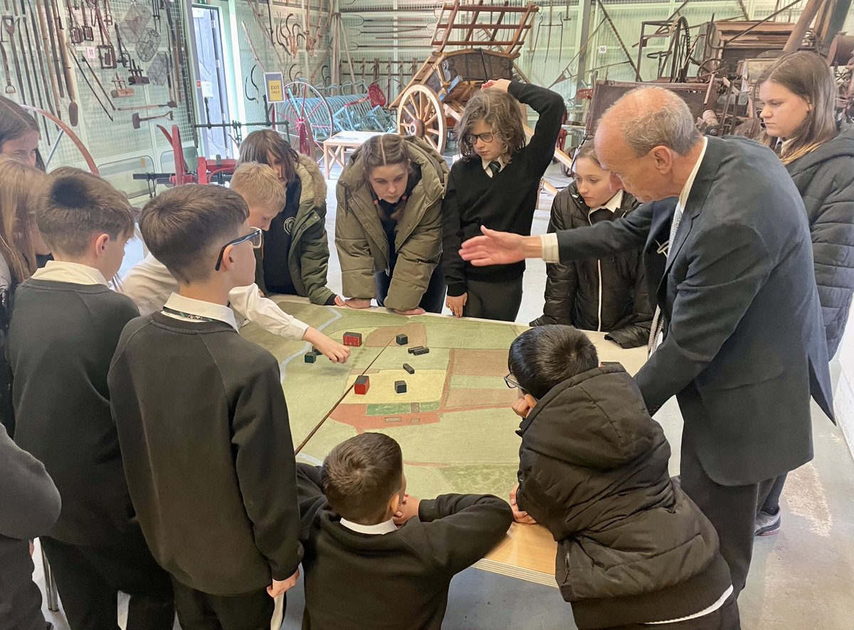 FANprincipal's tweet photo. RT FakenhamAcademy: RT @fakenhamgeog: Geography in action ⁦@GressenhallFW⁩  ⁦@FakenhamAcademy⁩ as we debate the future of our countryside. Thanks to ⁦@NorfolkMuseums⁩ for a thought provoking day #kind #ambitious #determined https://t.co/ZNcCUrexrX