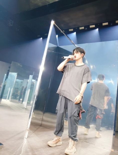 hourly_scoups's tweet photo. #SCOUPS #SEVENTEEN #에스쿱스 #최승철 #エスクプス #세븐틴 @pledis_17 https://t.co/AInRWwWuws